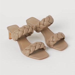 H&M Braided Band Slip On In Beige Sandals NWTS